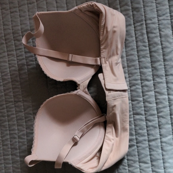 Torrid NWOT Nude Lightly Padded Plunge Bra, size 38B - Picture 6 of 7